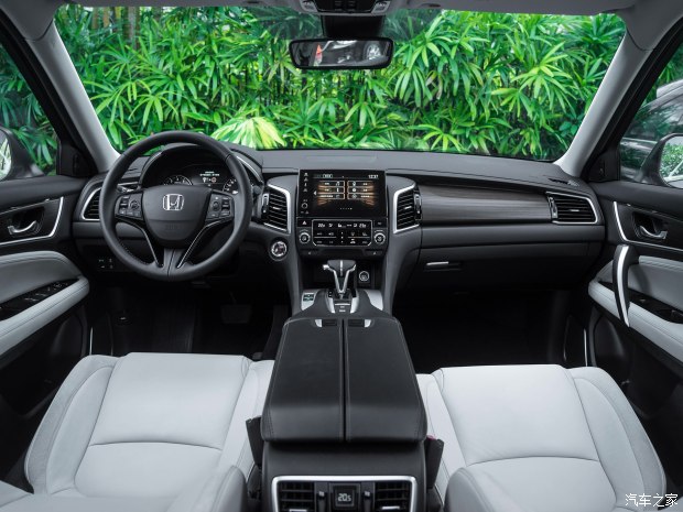 廣汽本田 冠道 2017款 240TURBO 兩驅(qū)尊享版 廣汽本田 冠道 2017款 240TURBO 兩驅(qū)尊享版