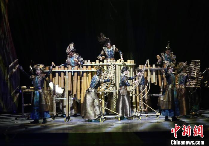 圖為《花腰竹女》演出劇照?！↑S興鴻 攝