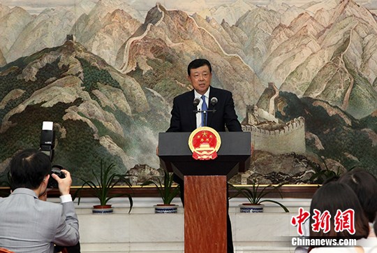 圖為中國駐英國大使劉曉明。 <a target='_blank'  _fcksavedurl='http://www.chinanews.com/'></table>中新社</a>記者 周兆軍 攝